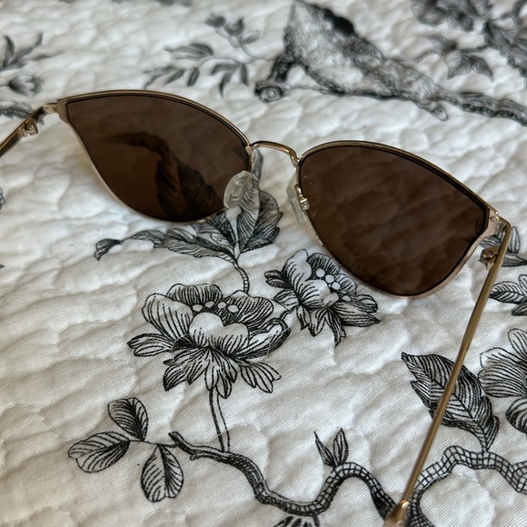 Vintage look sunglasses - Picture 2 of 4